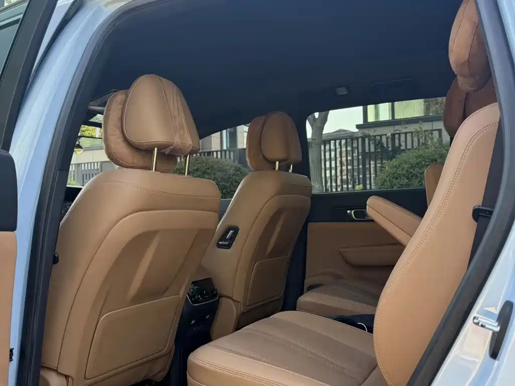 Li Auto ONE 2020 6 мест