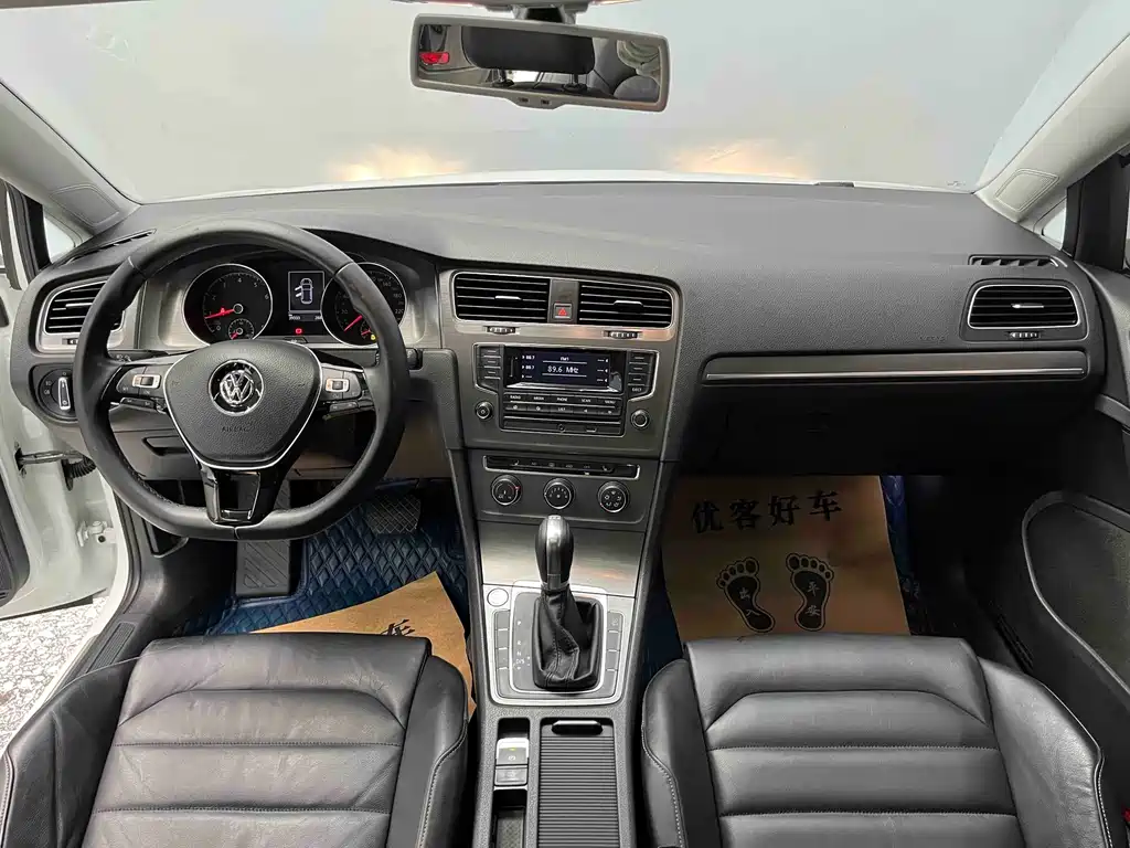 Volkswagen Golf — миниатюра 10