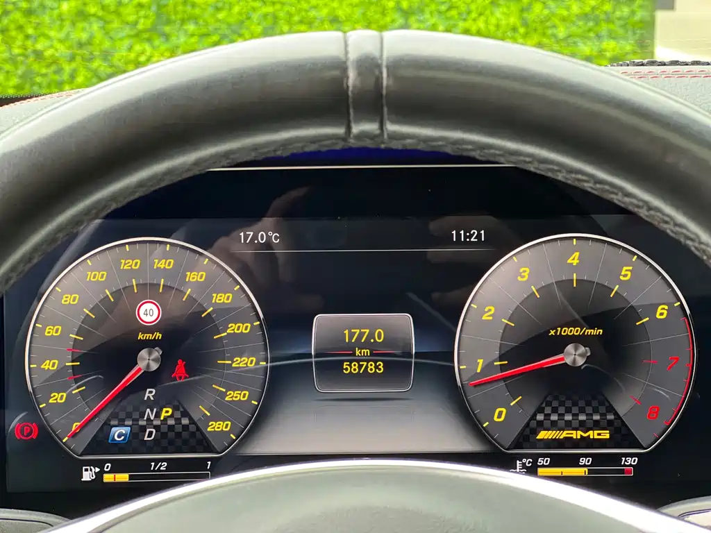 Mercedes-Benz E-Class AMG — миниатюра 17