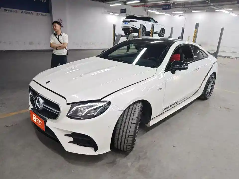 奔驰E级AMG 2019款 AMG E 53 4MATIC+ 轿跑车 2020