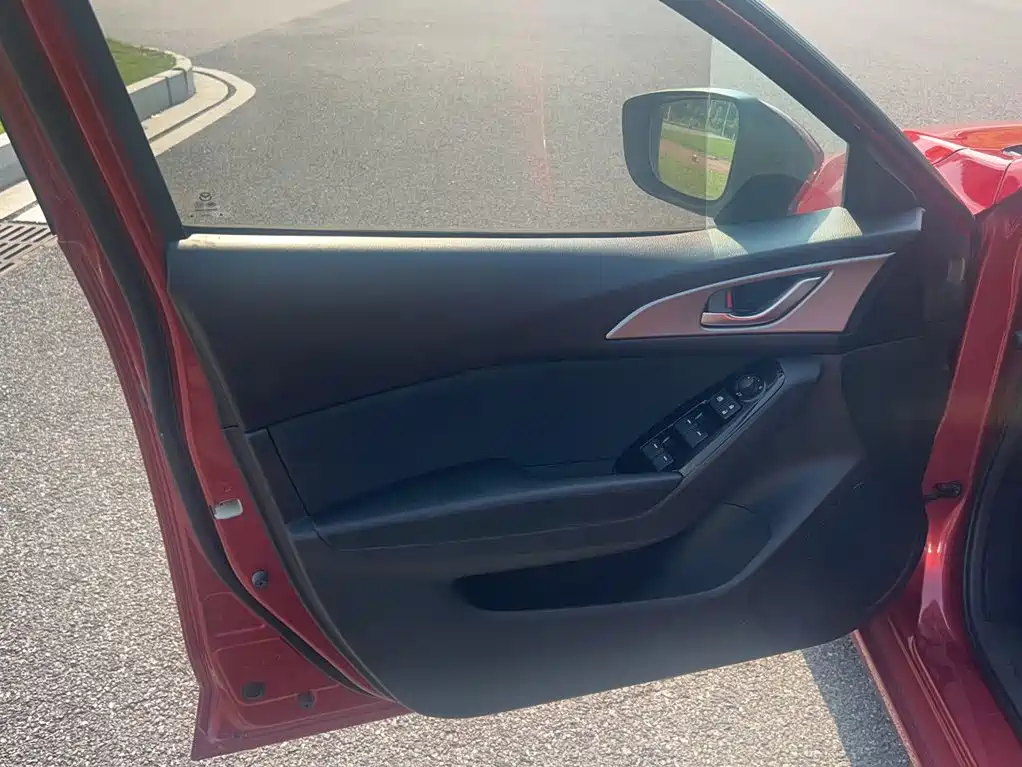 Mazda 3 Axela — миниатюра 5
