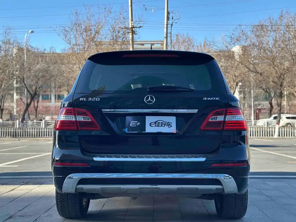 Mercedes-Benz M-Class — миниатюра 5
