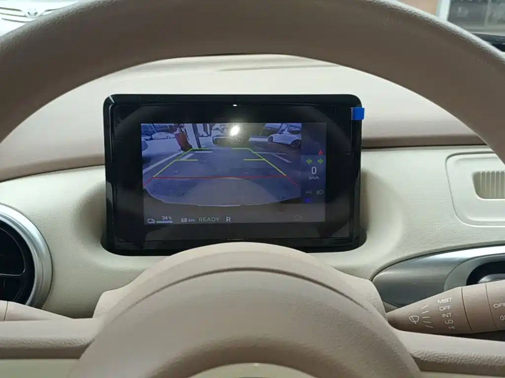 Wuling MINIEV — миниатюра 13