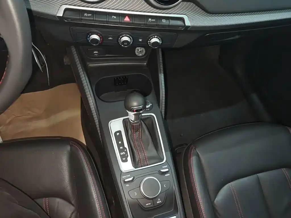 Audi Q2L — миниатюра 14