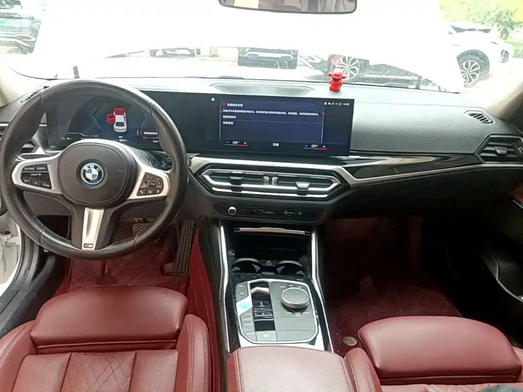 BMW i3 — миниатюра 10