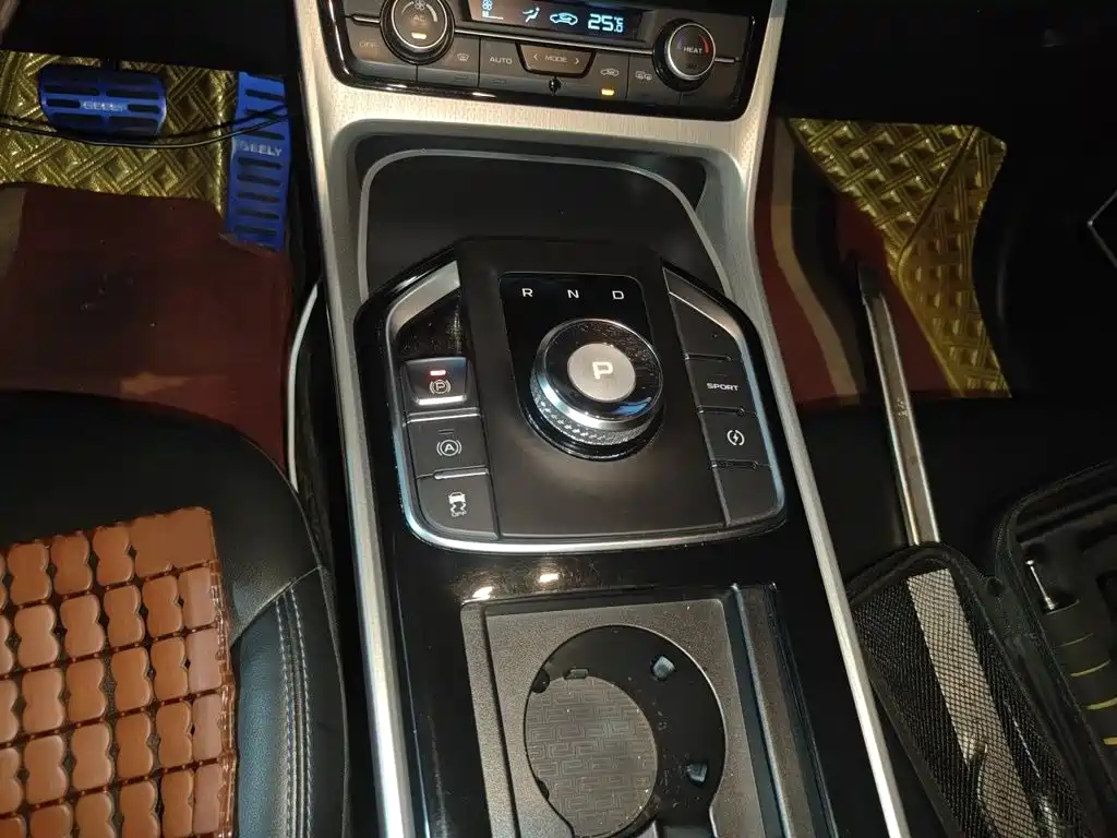 Geely GSe — миниатюра 7