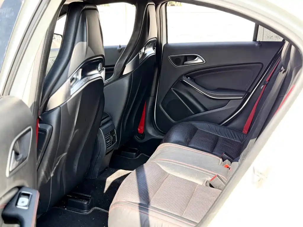 Mercedes-Benz A-Class AMG (Import) AMG A 45 4MATIC, фото 6