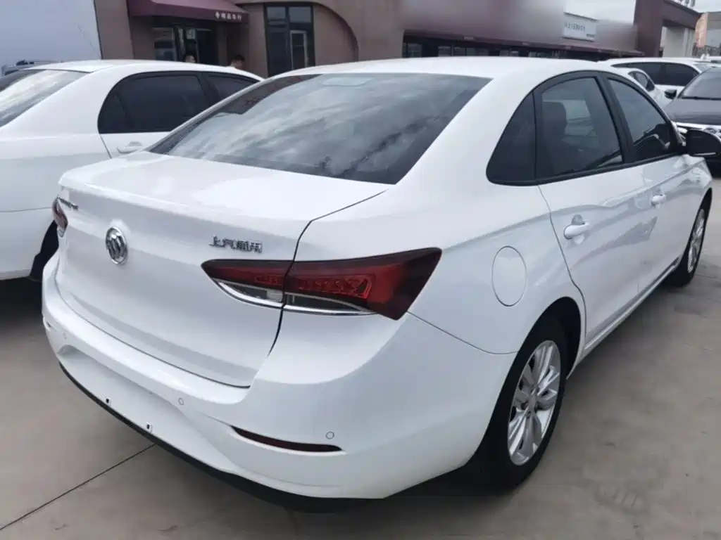 Buick Excelle — миниатюра 7