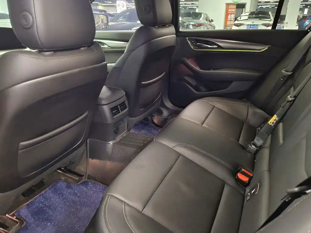 Cadillac CT5 — миниатюра 8