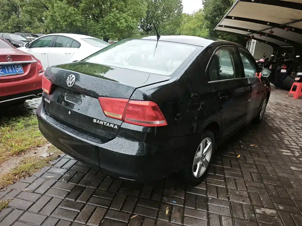 Volkswagen Santana — миниатюра 6