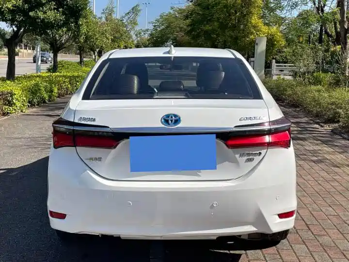 Toyota Corolla — миниатюра 5