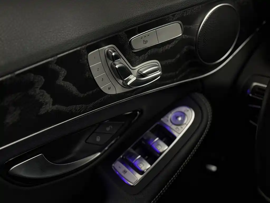 Mercedes-Benz C-Class (Import) — миниатюра 9