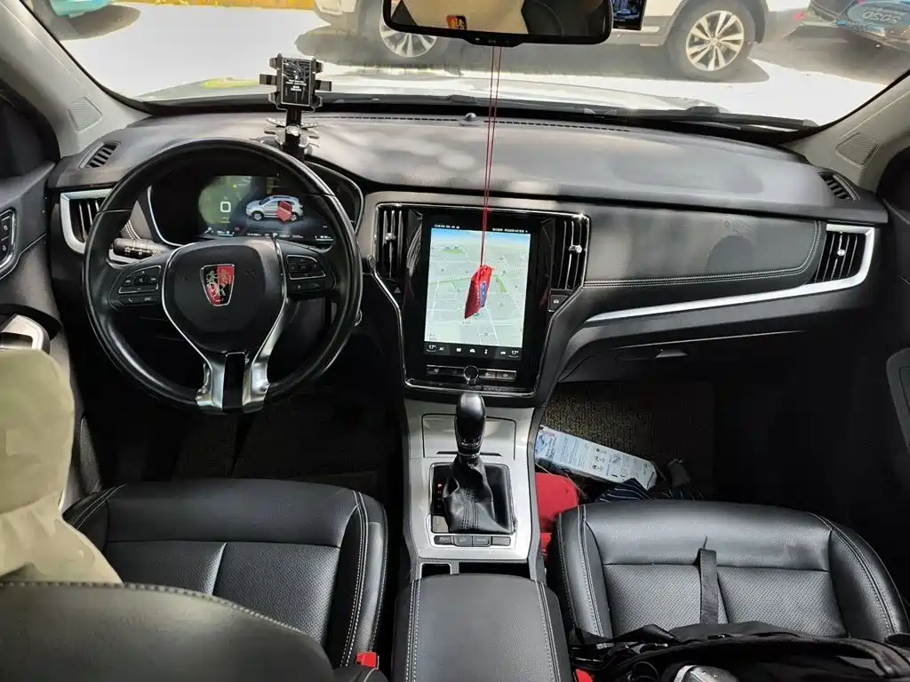 Roewe RX5 New Energy — миниатюра 10