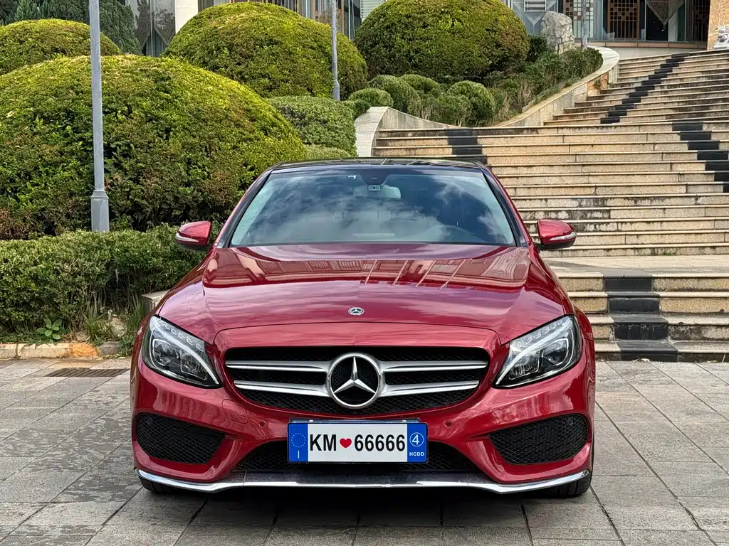 Mercedes-Benz C-Class — миниатюра 2