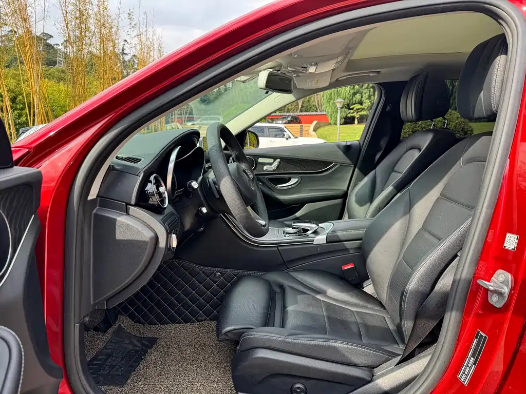 Mercedes-Benz C-Class — миниатюра 12