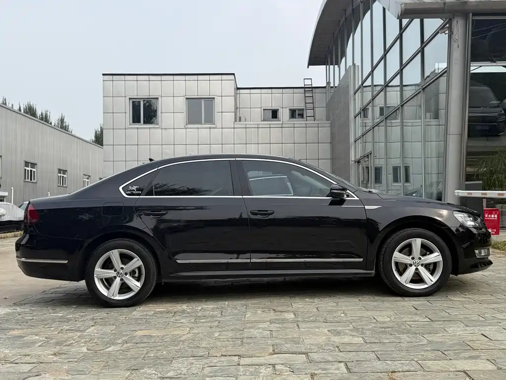 Volkswagen Passat — миниатюра 3