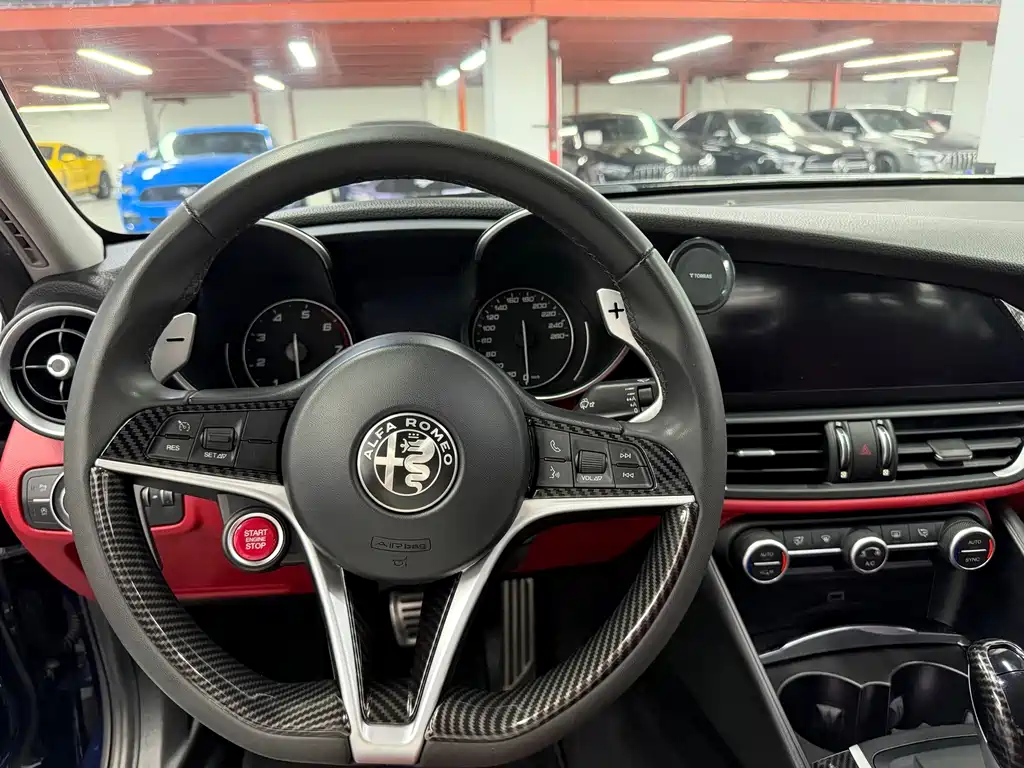 Alfa Romeo Giulia — миниатюра 10