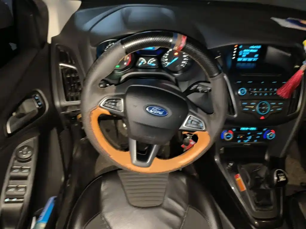 Ford Focus — миниатюра 3