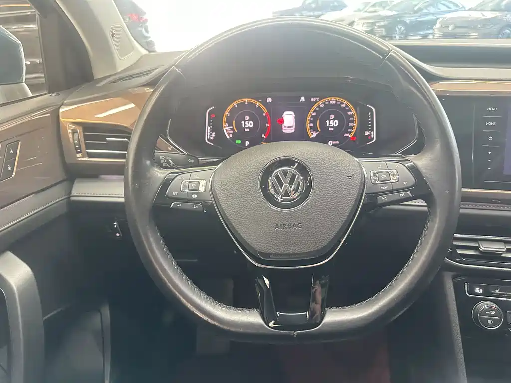 Volkswagen Tharu — миниатюра 13