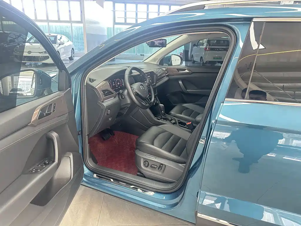 Volkswagen Tharu — миниатюра 4