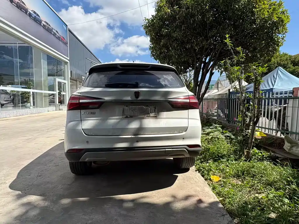 Roewe RX3 — миниатюра 7