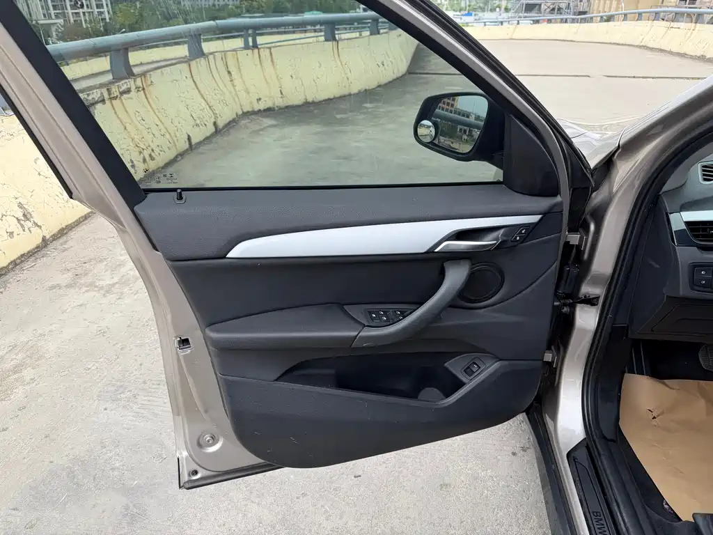 BMW X1 — миниатюра 5