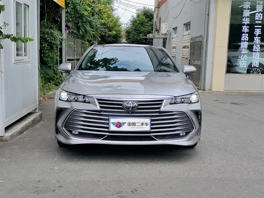Toyota Avalon 2019 2.5L Touring Luxury VI