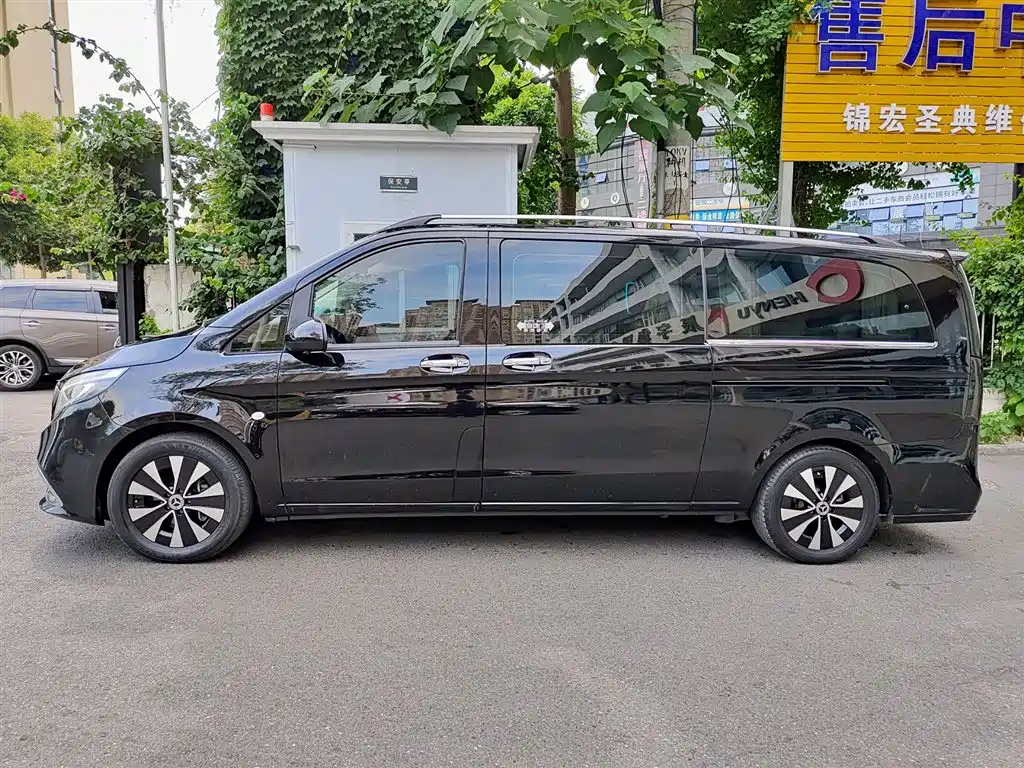 Mercedes-Benz Vito 2021 2.0T 7 мест