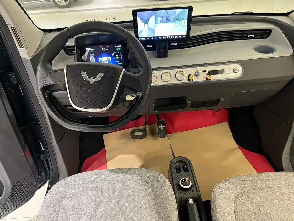 Wuling MINIEV — миниатюра 6