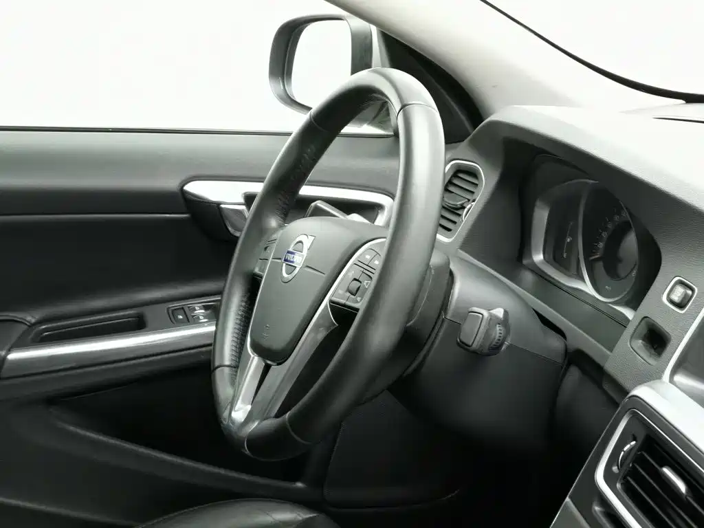 Volvo S60 — миниатюра 22