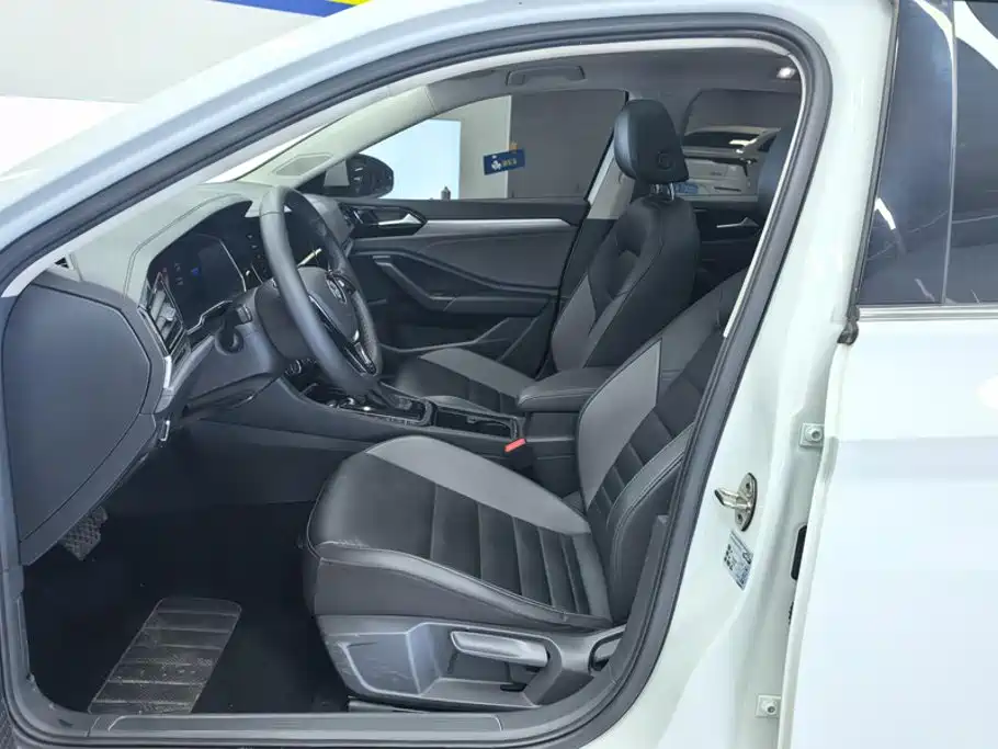 Volkswagen Sagitar — миниатюра 9