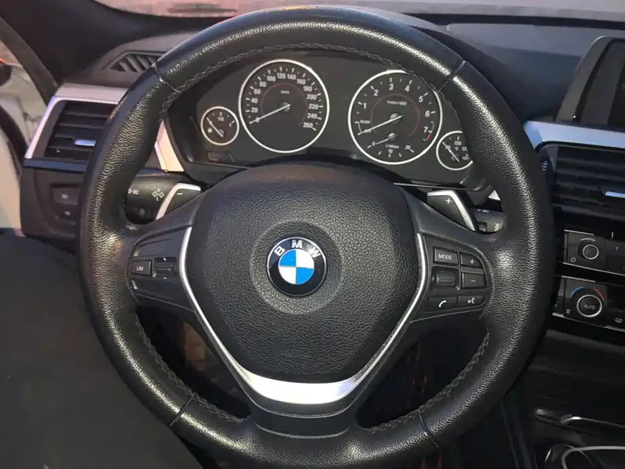 BMW 3 Series — миниатюра 15