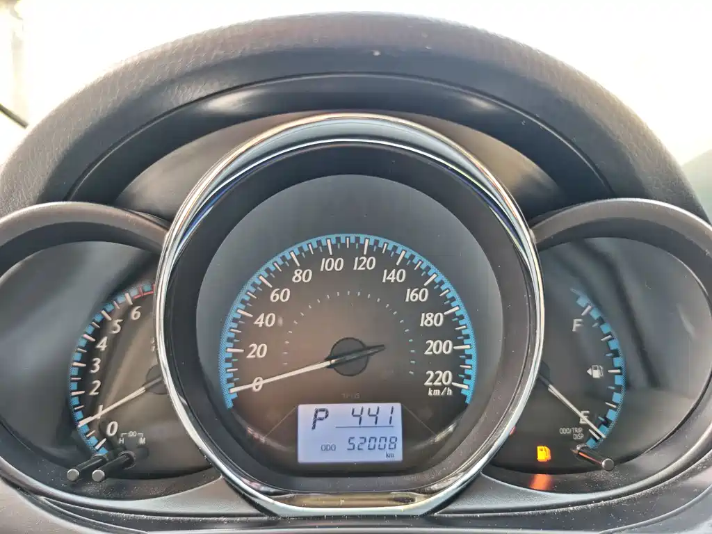 Toyota Yaris L — миниатюра 17