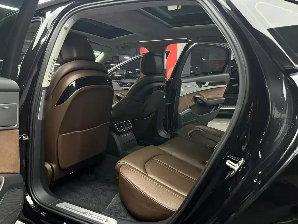 Audi A8 — миниатюра 20