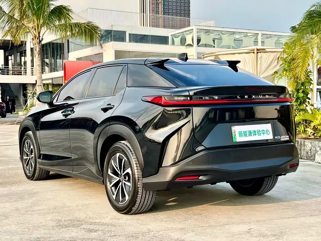 LEXUS RZ