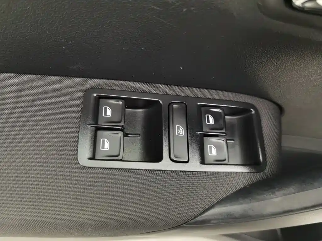 Volkswagen Polo — миниатюра 9
