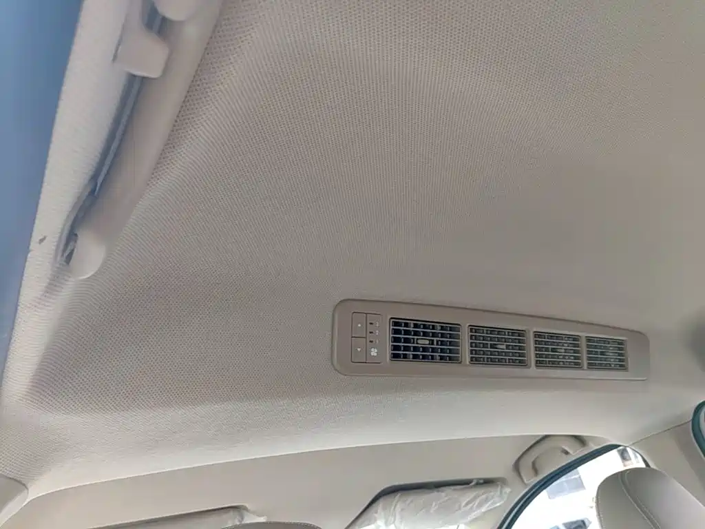 Wuling Hongguang — миниатюра 18