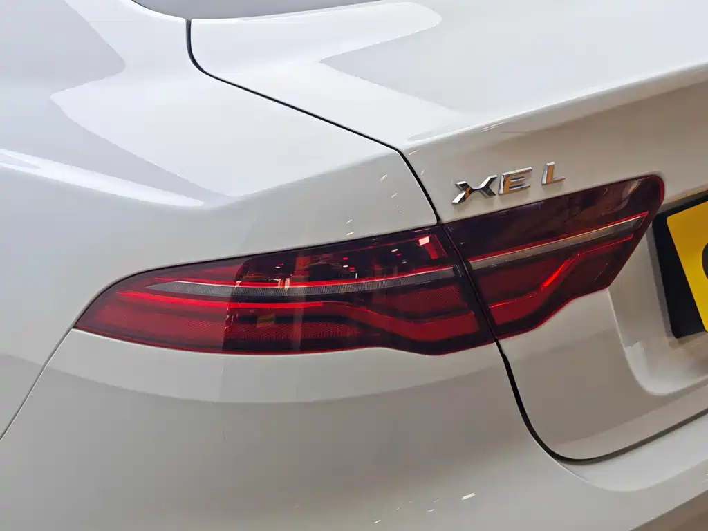 Jaguar XEL — миниатюра 7