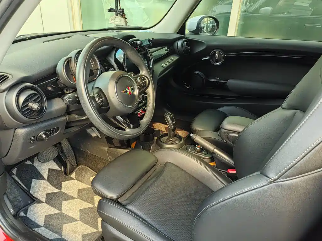 MINI Mini — миниатюра 6