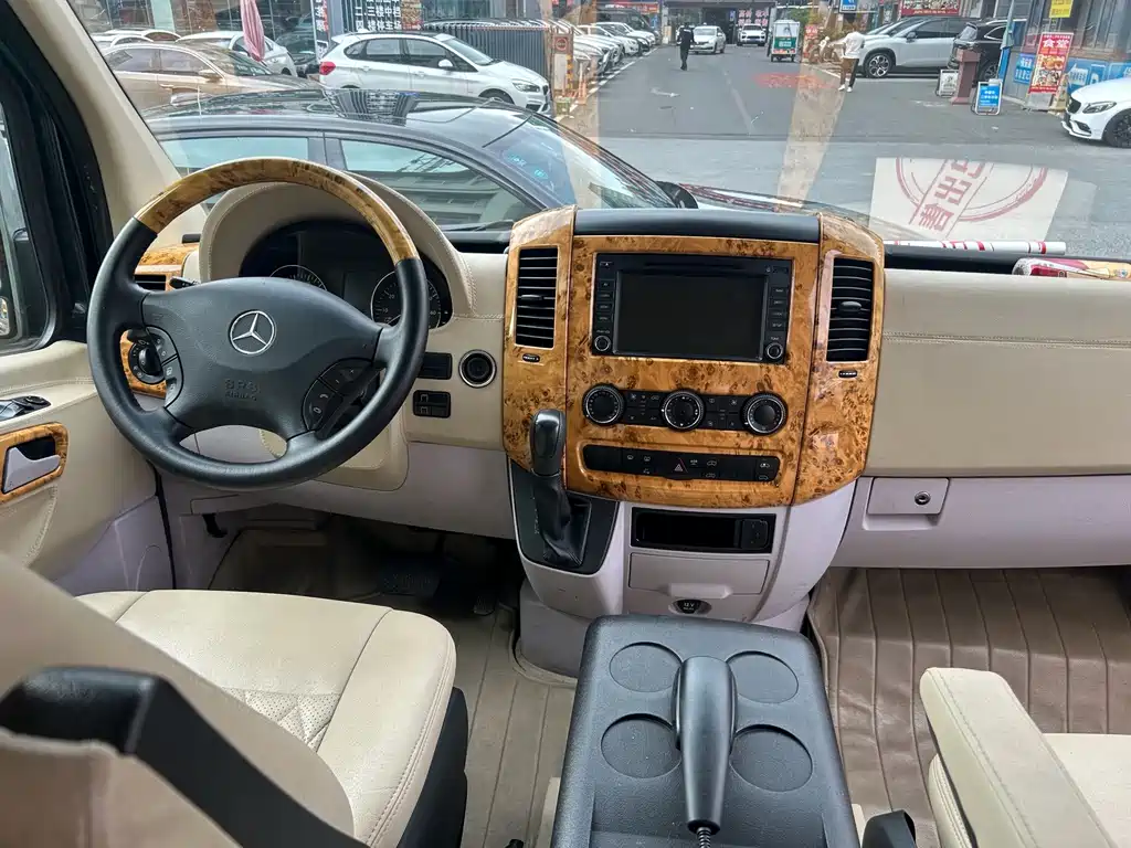 Mercedes-Benz Sprinter — миниатюра 4