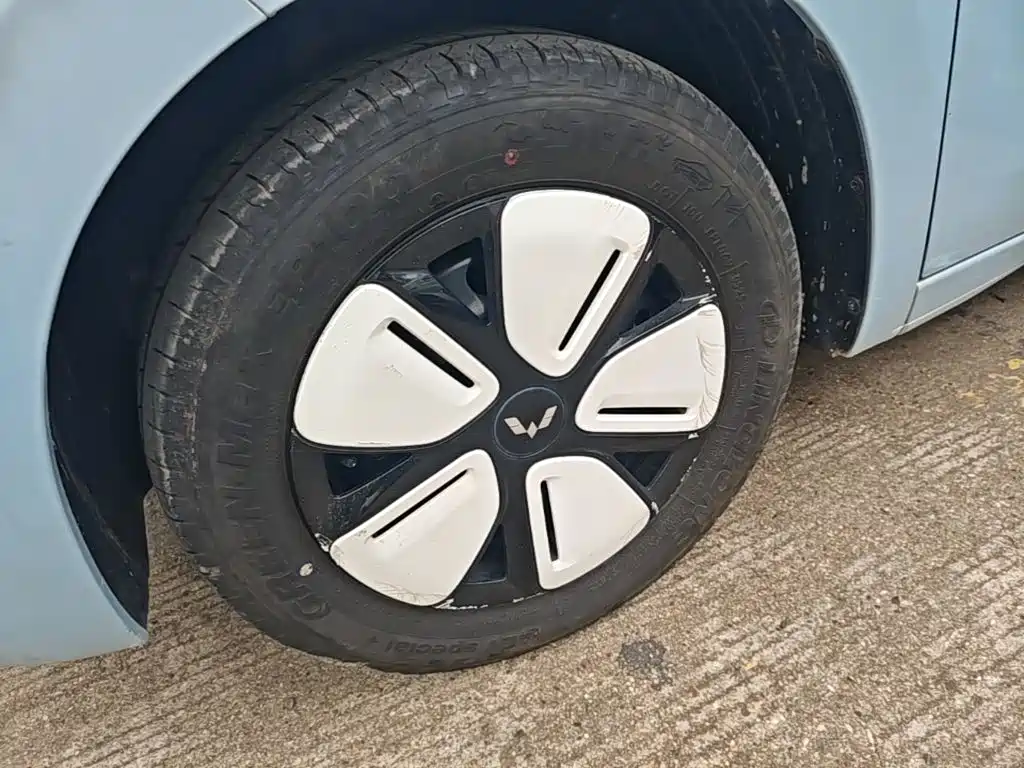 Wuling MINIEV — миниатюра 23