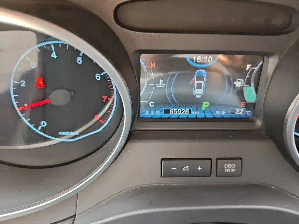 BYD Yuan — миниатюра 13
