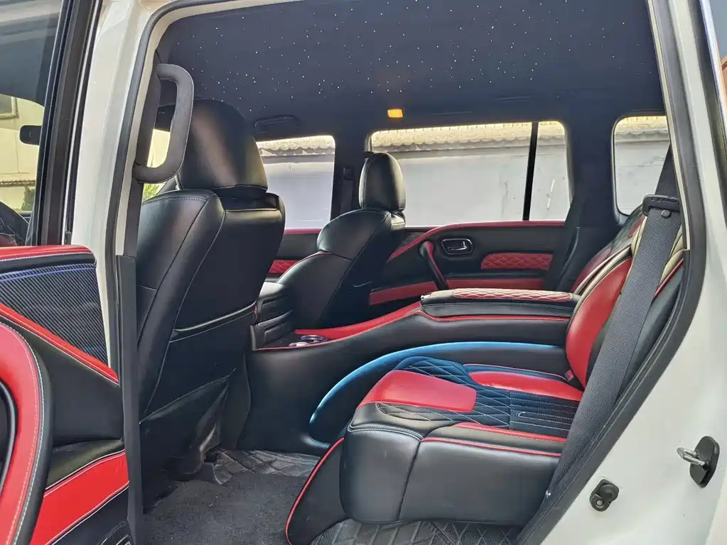 Nissan Patrol — миниатюра 6