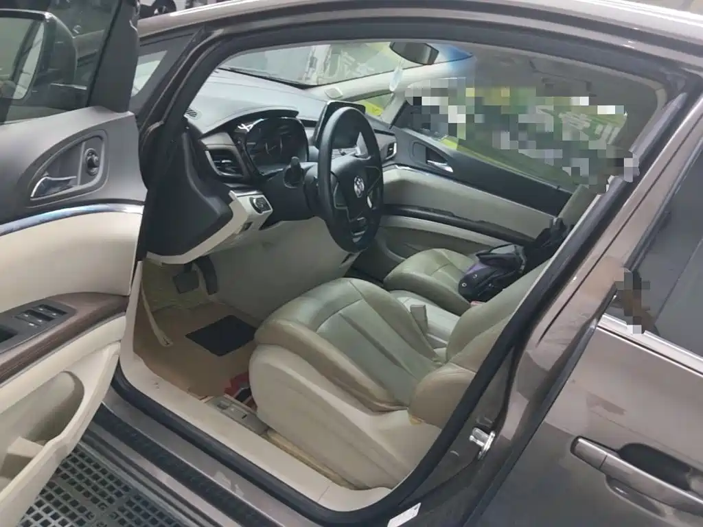 Buick GL8 — миниатюра 16