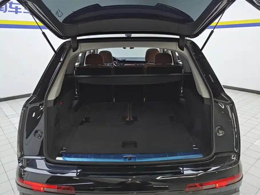 Audi Q7 2021 55 TFSI quattro S line Sport
