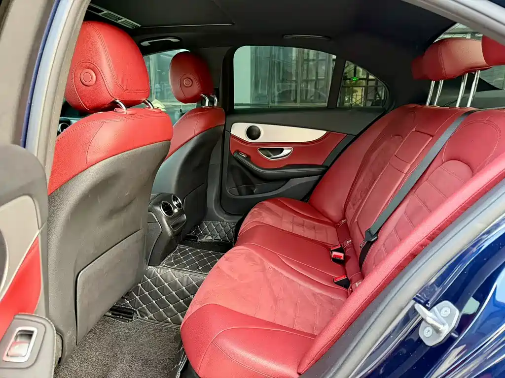 Mercedes-Benz C-Class — миниатюра 8