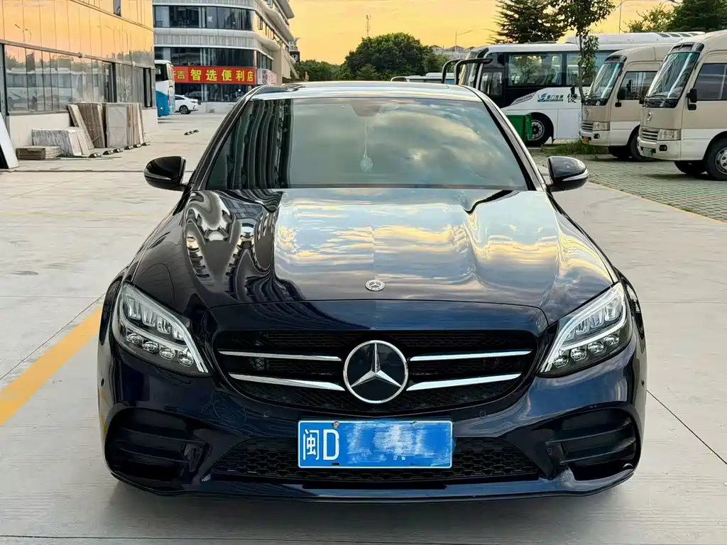 Mercedes-Benz C-Class — миниатюра 2