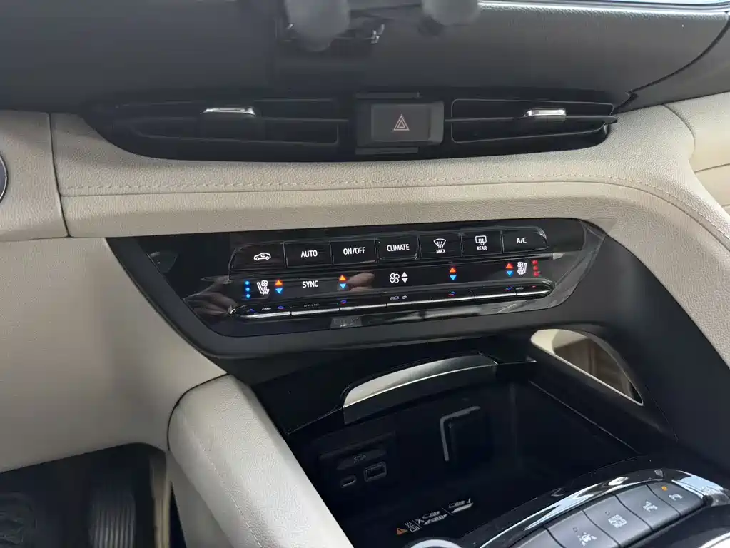 Buick Envision Plus — миниатюра 5