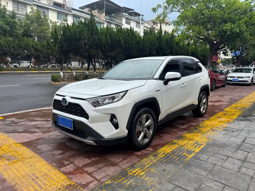 Toyota RAV4 2023