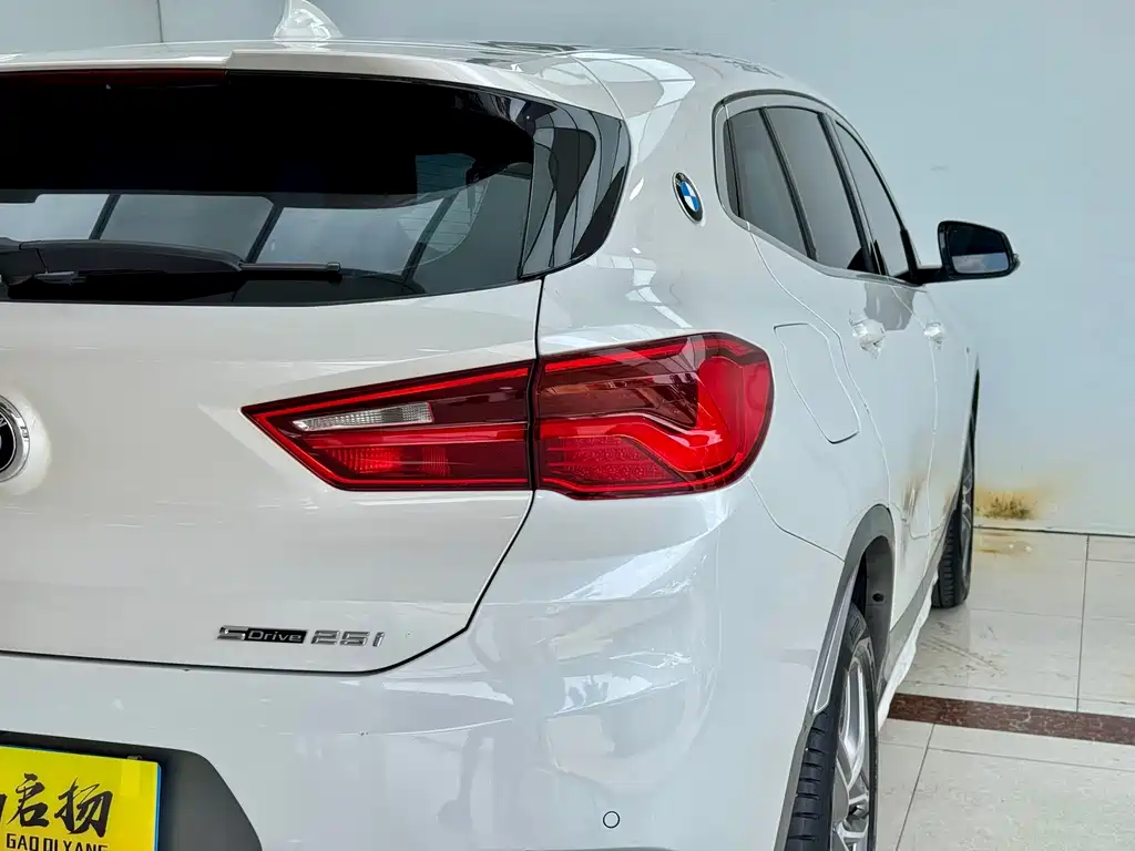 BMW X2 — миниатюра 23